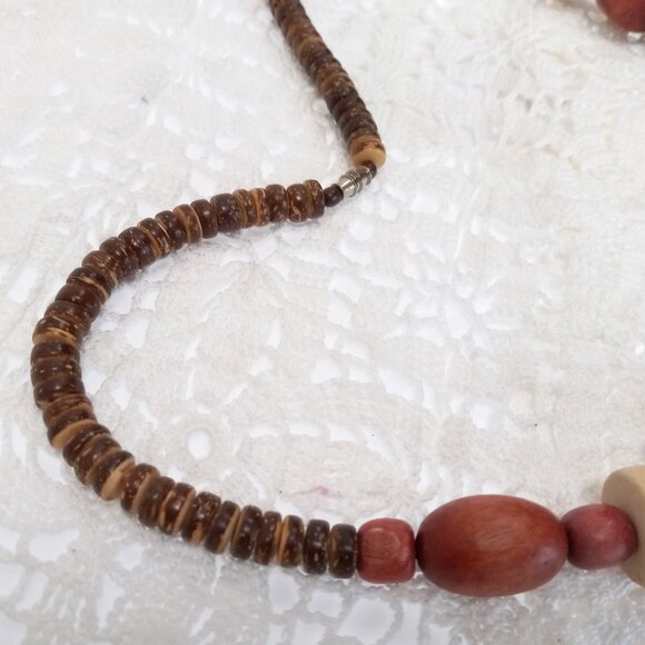 Funky Chunky Ethnic Tribal Vintage Wooden Beaded Necklace - Picture 6 of 7